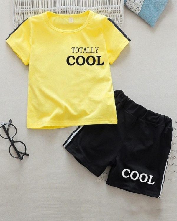 Kids unisex tees with half pant set